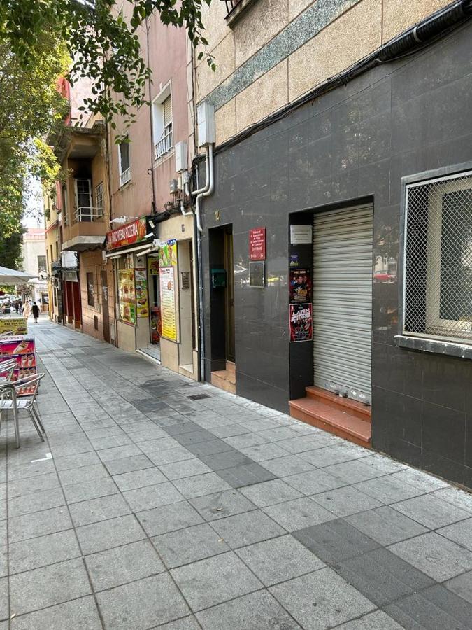 شقة Apto Barcelona C R Santa Coloma de Gramanet المظهر الخارجي الصورة